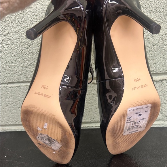 Nine West Black Patent Mary Jane Heels - Picture 2 of 3